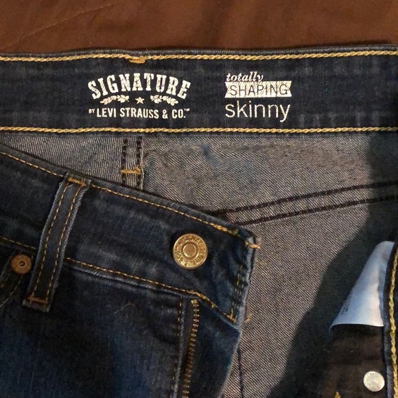 Levi’s jeans - Picture 3 of 3